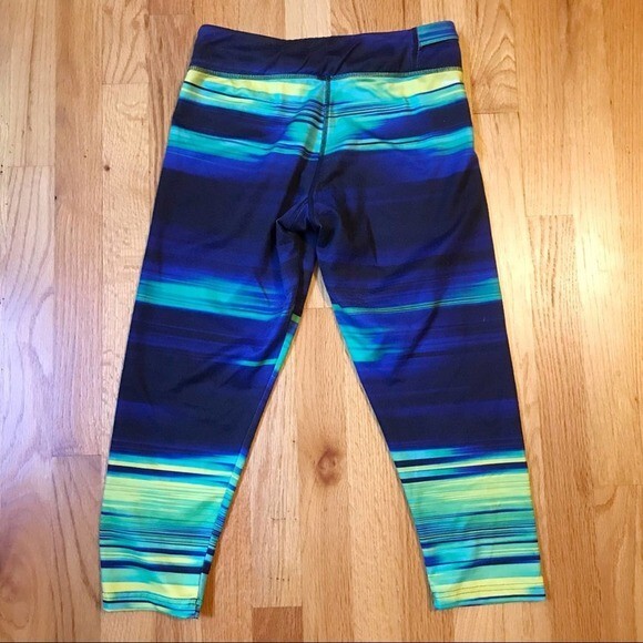 Adidas Leggings Capri Stripe Multicolor Pattern Climalite Crop Blue Size Small - Picture 2 of 6